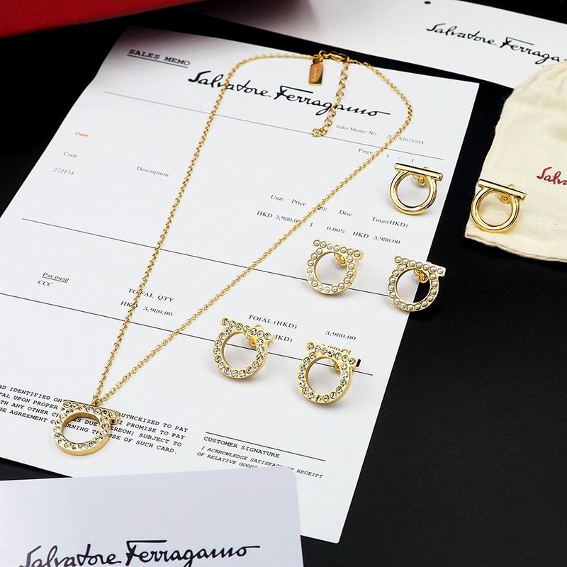 Ferragamo stits 11lyr1 (4)