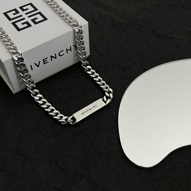 Givenchy necklace 11lyr2 (5)
