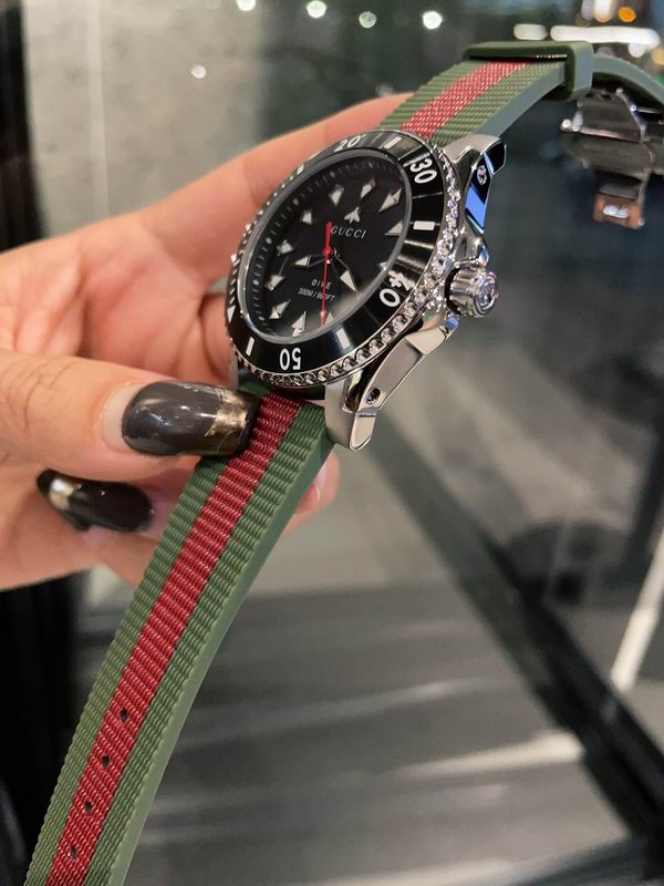 Gucci 40mm 13 (30)