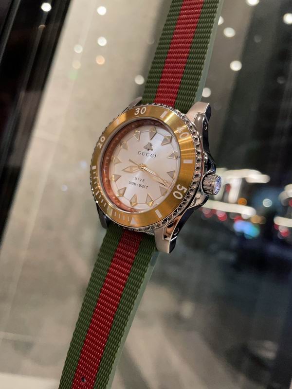 Gucci 40mm 13 (41)