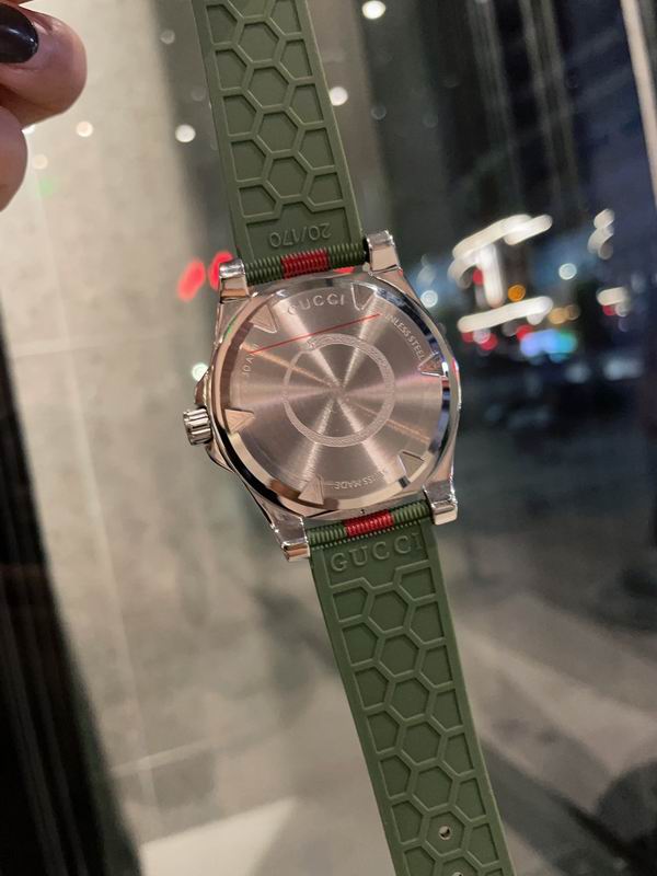 Gucci 40mm 13 (42)