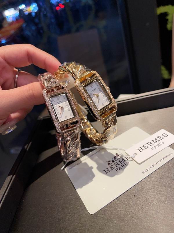 Hermes 17X23mm 06 (13)