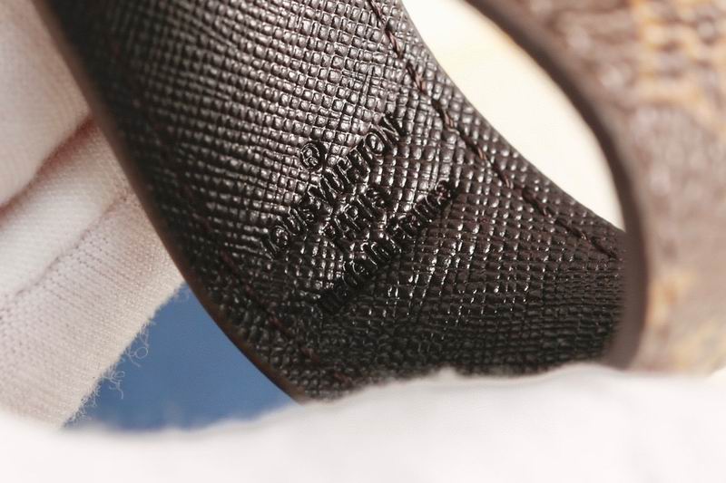 LV keyring lyh157 (7)