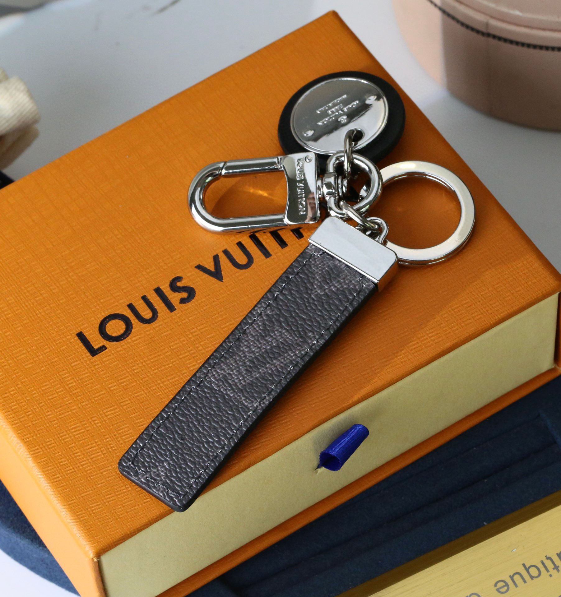 LV keyring lyh176 (2)