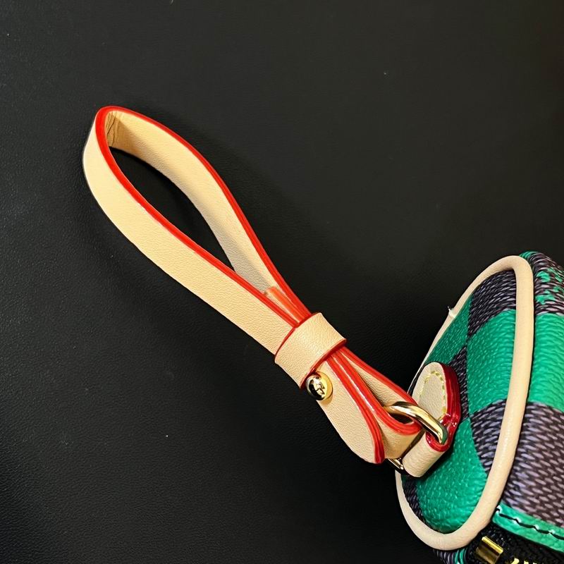 LV keyring lyh30 (5)