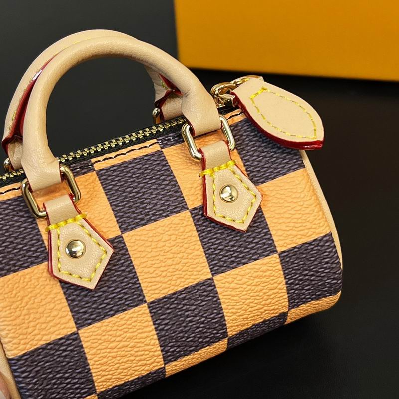 LV keyring lyh32 (7)