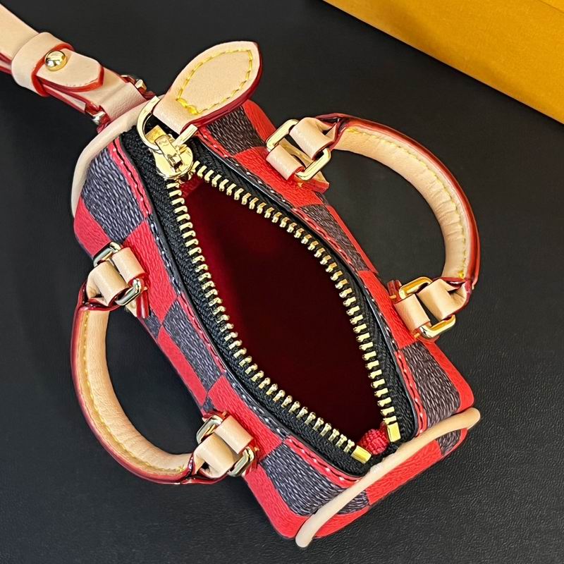 LV keyring lyh33 (4)