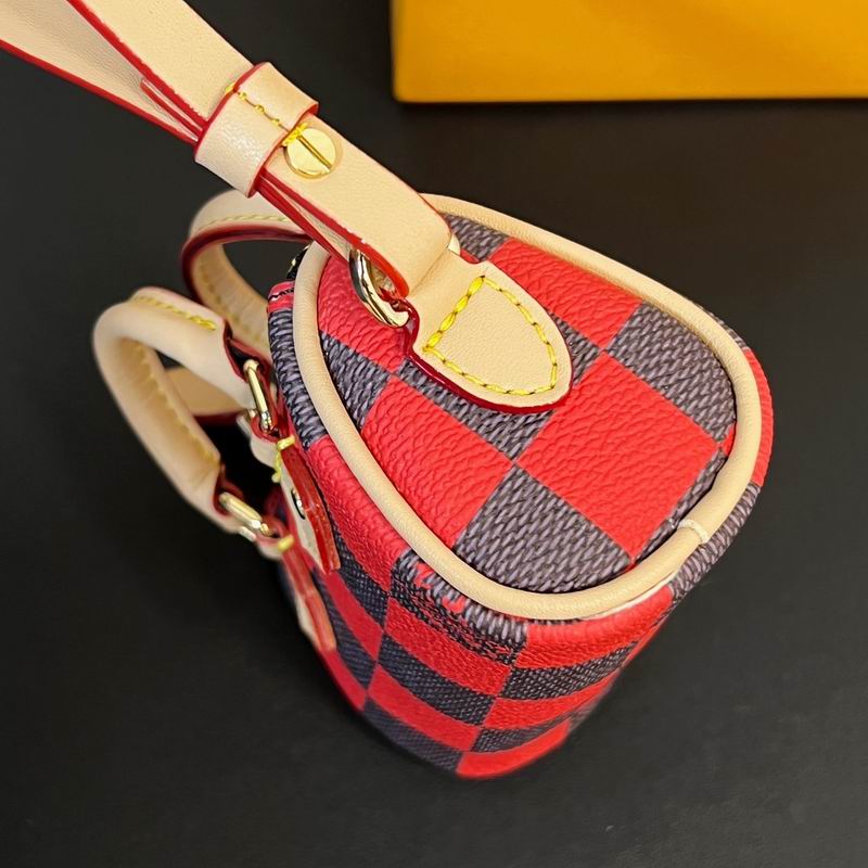 LV keyring lyh33 (7)