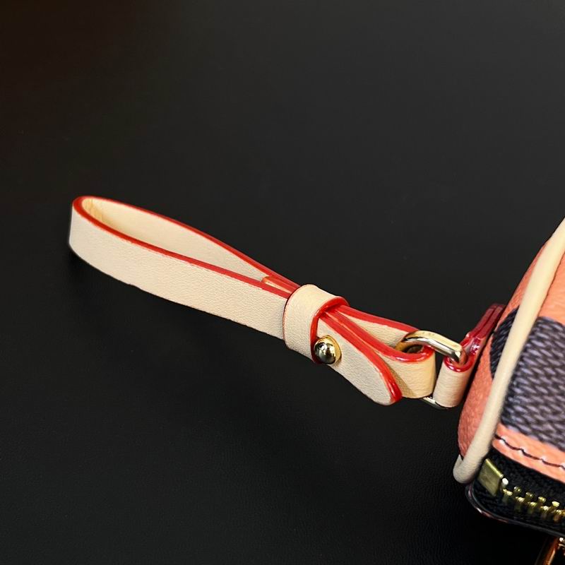 LV keyring lyh34 (6)