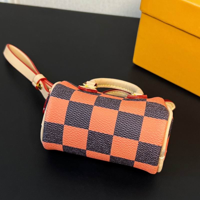 LV keyring lyh34 (9)