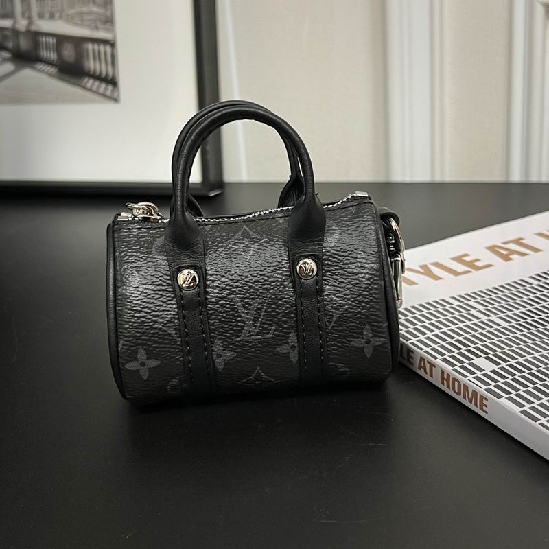 LV keyring lyh65 (1)