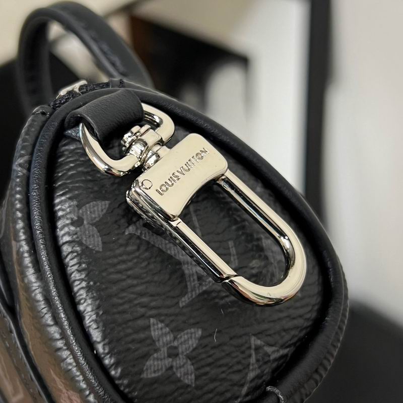 LV keyring lyh65 (8)