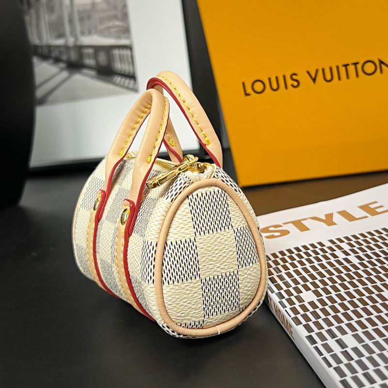 LV keyring lyh66 (4)