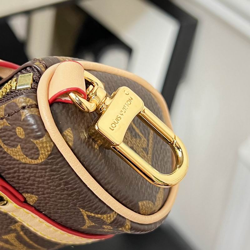 LV keyring lyh68 (7)