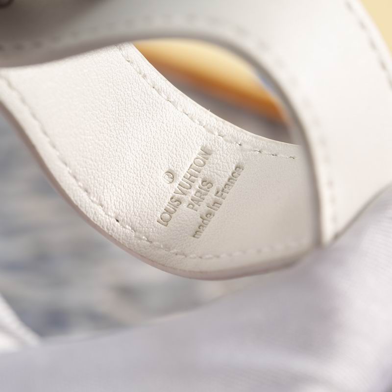 LV keyring lyh78 (7)