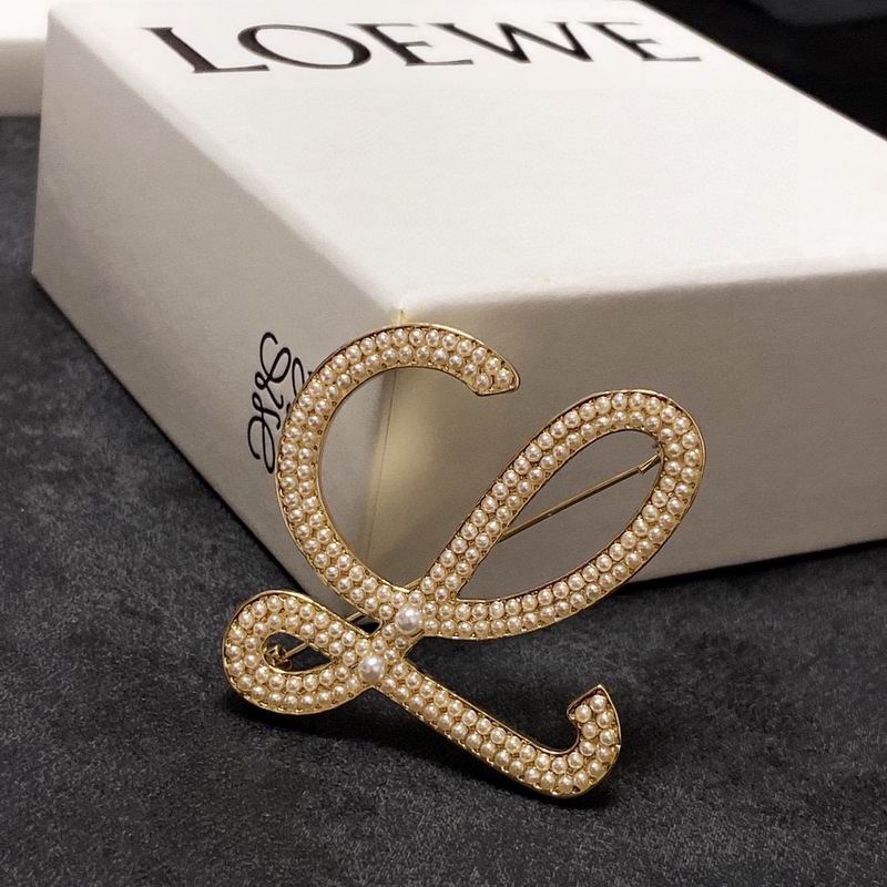 Loewe brooch 09lyw2 (4)
