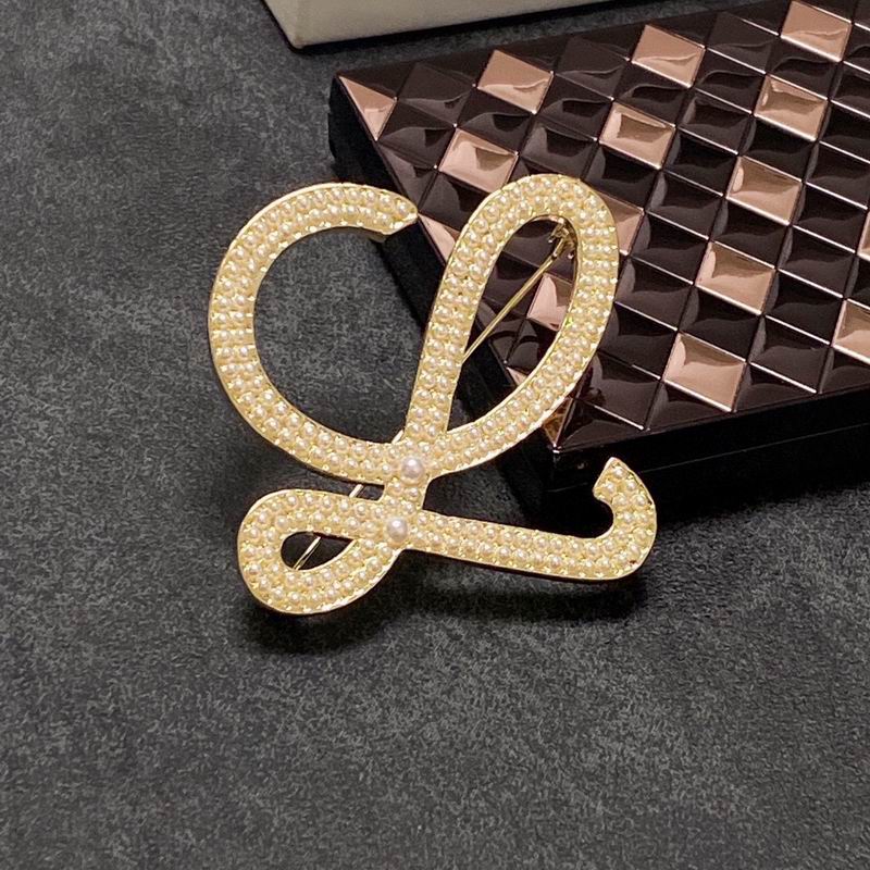 Loewe brooch 09lyw2 (6)