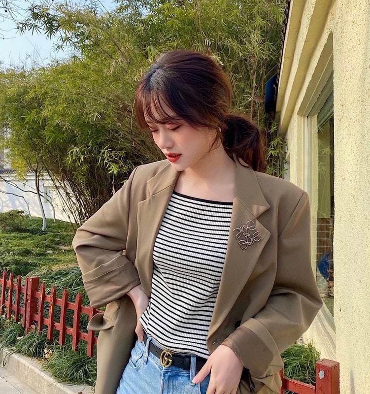 Loewe brooch 10lyw4 (4)