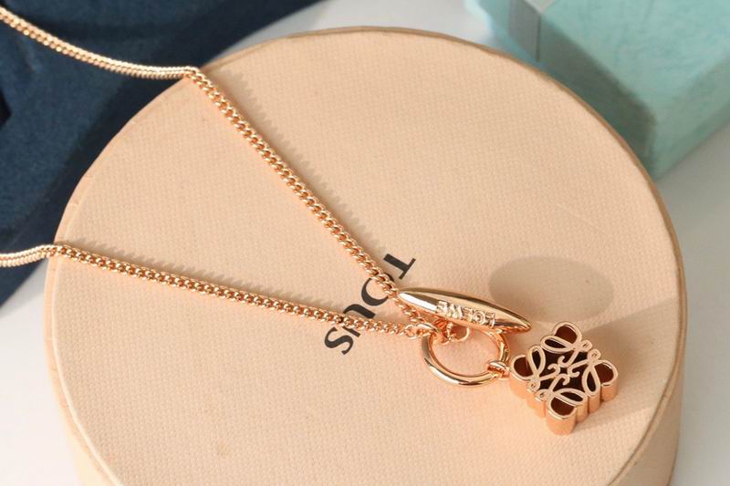 Loewe necklace 09lyw3 (5)