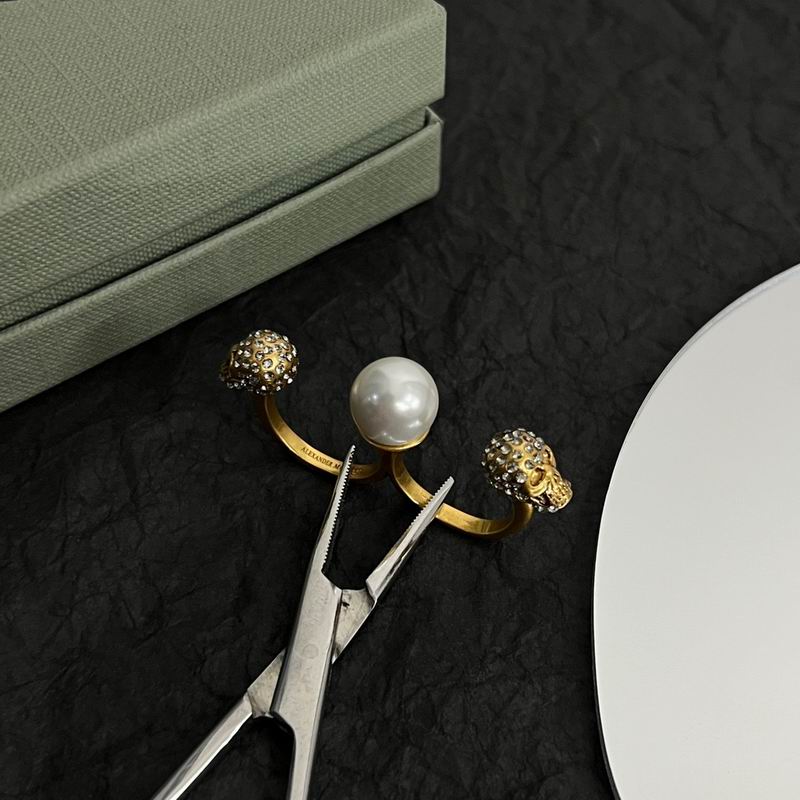 McQueen ring 01lyx1 (2)