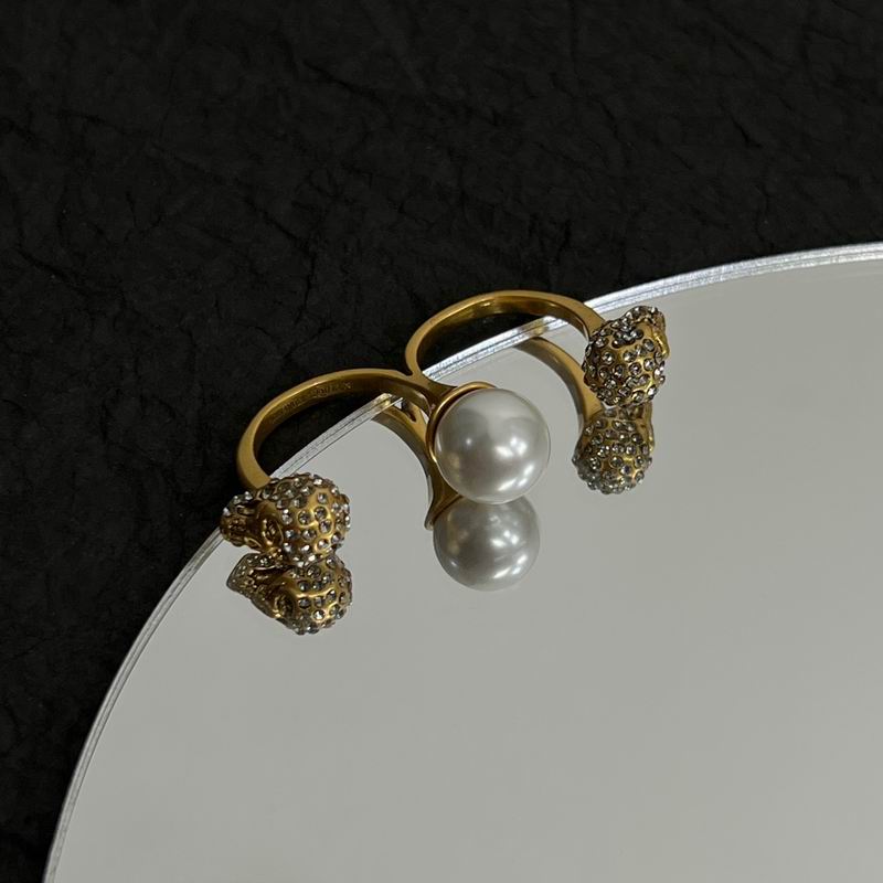 McQueen ring 01lyx1 (5)