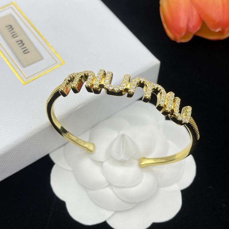 MiuMiu Bracelet 09lyr1 (15)