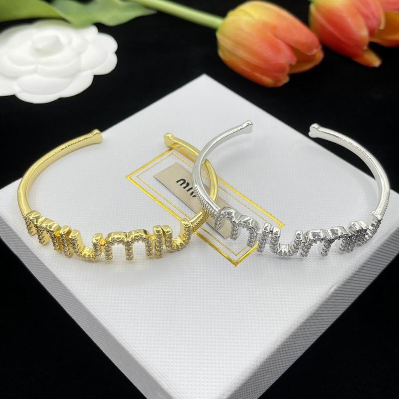 MiuMiu Bracelet 09lyr1 (7)