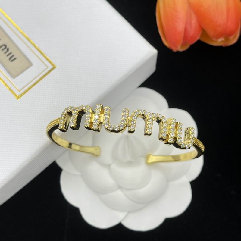 MiuMiu Bracelet 09lyr1 (8)
