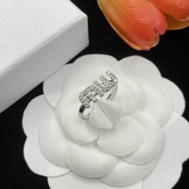MiuMiu Ring 09lyr2 (2)