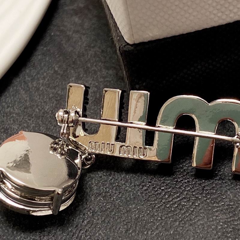 MiuMiu brooch 09lyr1(7)