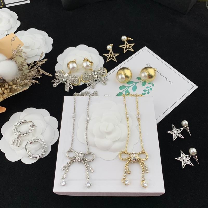 MiuMiu suits 09lyr1 (2)