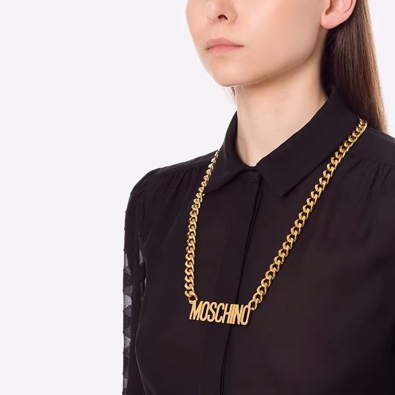 Moschino necklace 11lyx2 (2)