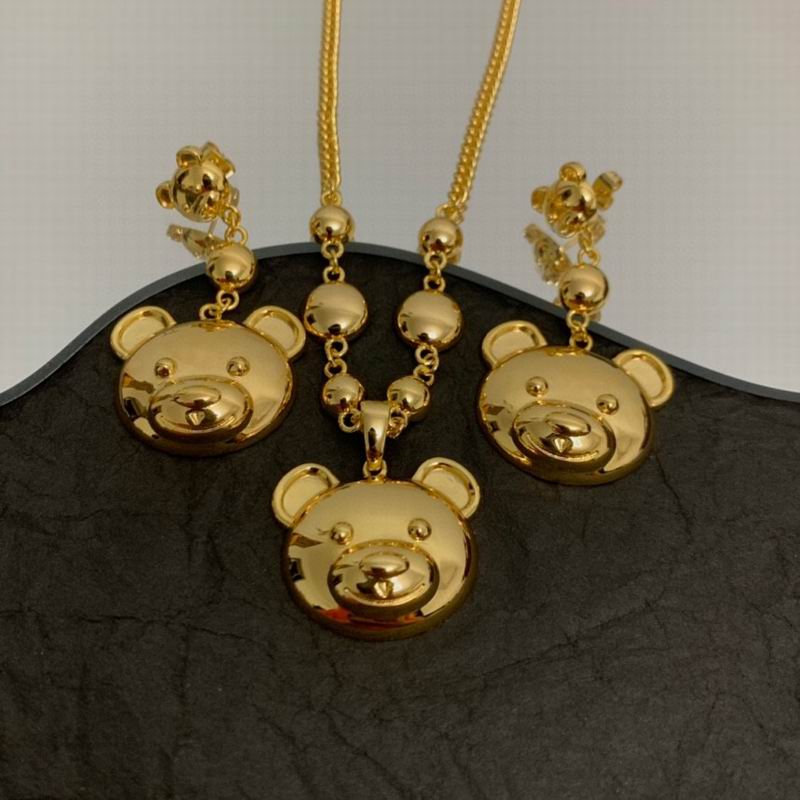 Moschino necklace 11lyx3 (3)