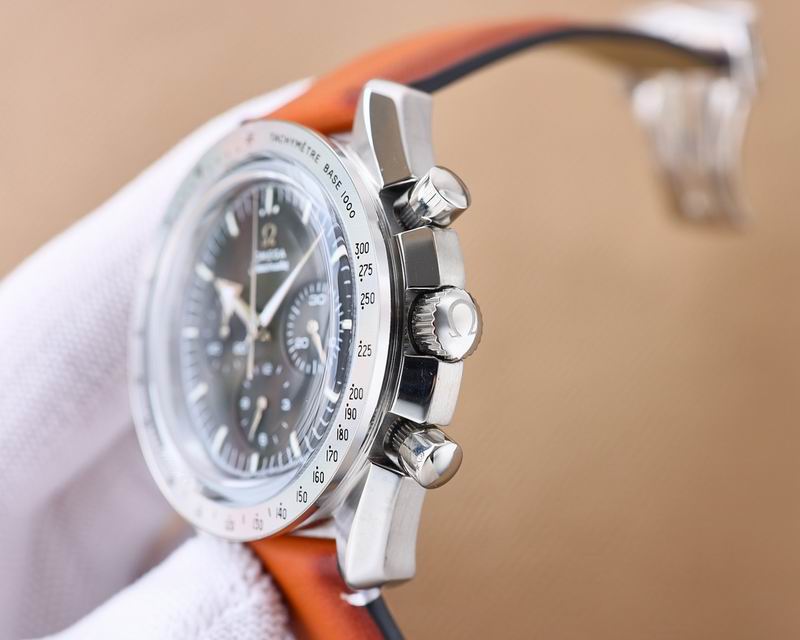 Omega 43.5mm 16-Speedmater (2)