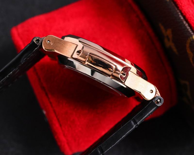 Patek Philippe watch  37 (40)