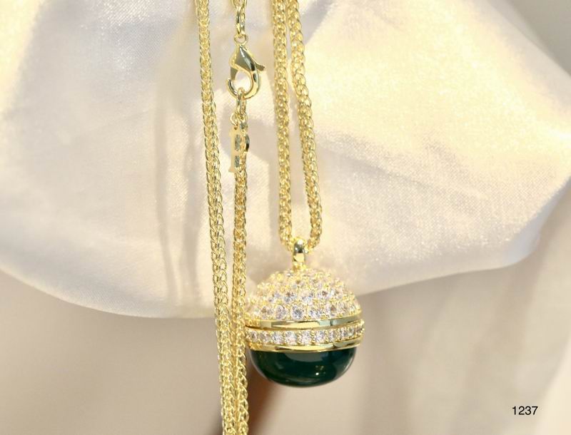 Piaget necklace 11lyx2 (11)