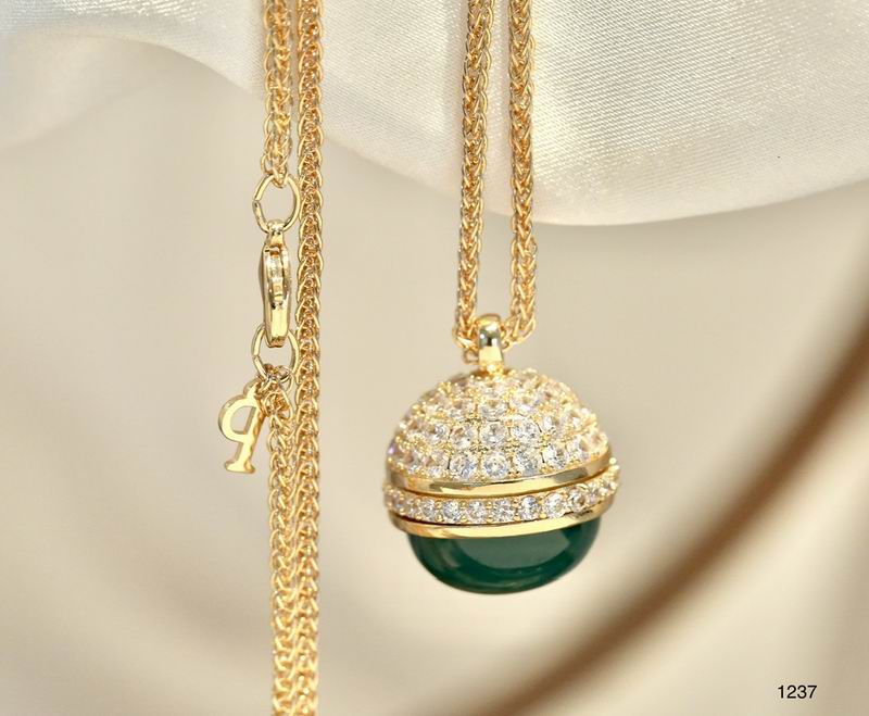 Piaget necklace 11lyx2 (6)