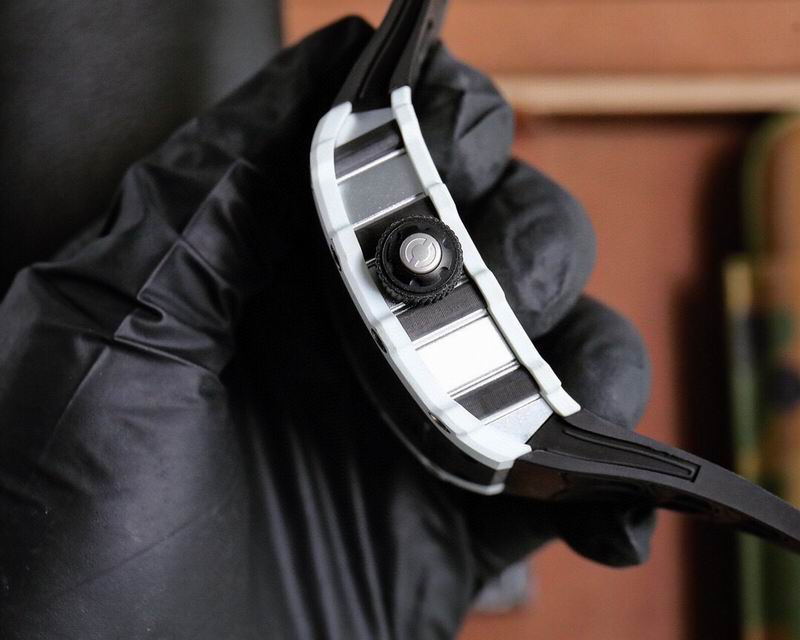 Richard Mille 40X50X16mm 07 (1)