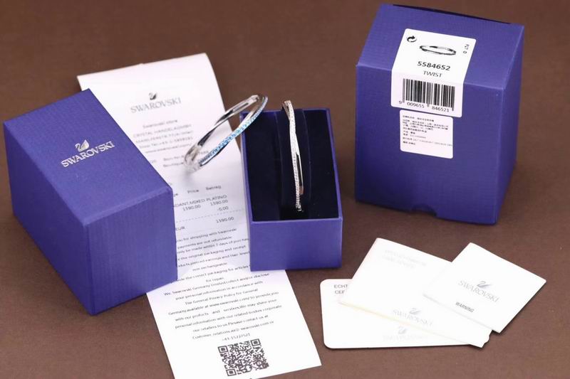 Swarovski Bracelet 03lyr25 (2)