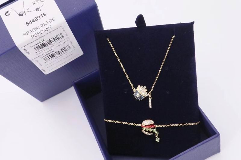 Swarovski Necklace 03lyr117 (2)