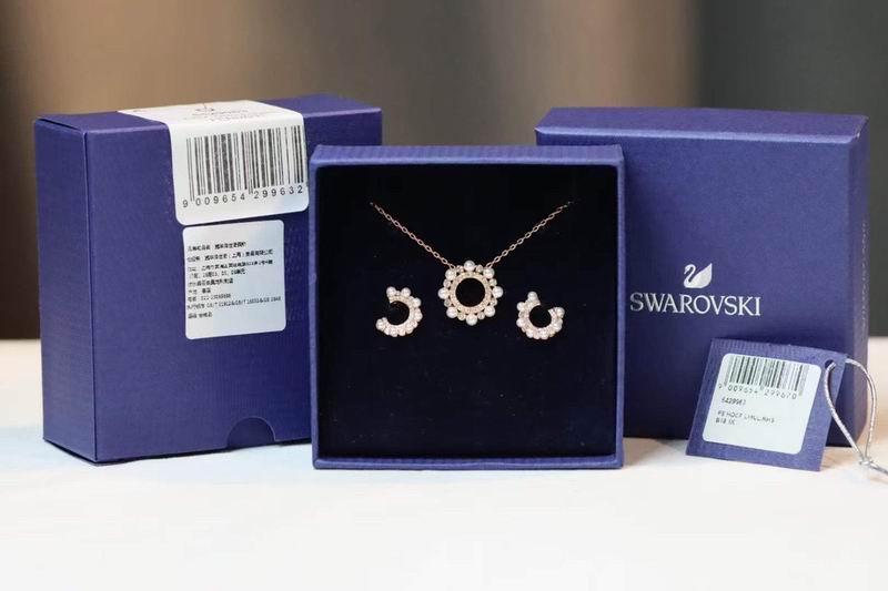 Swarovski Necklace 03lyr118 (3)