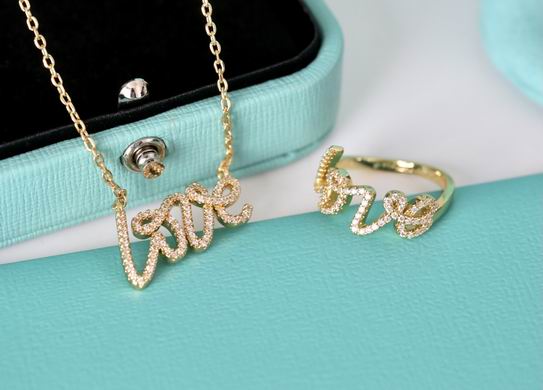 Tiffany suits lyh01 (1)