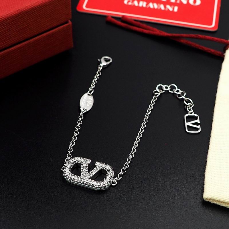Valentino bracelet 11lyx3 (14)