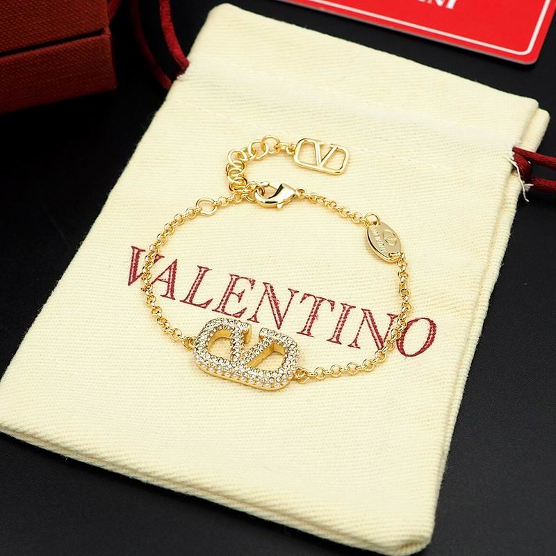 Valentino bracelet 11lyx3 (2)