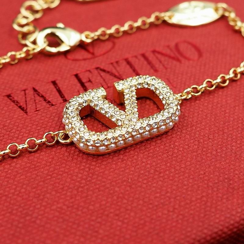 Valentino bracelet 11lyx3 (7)