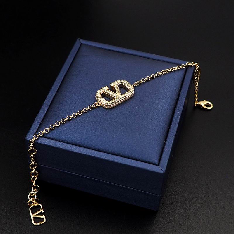 Valentino bracelet 11lyx3 (8)