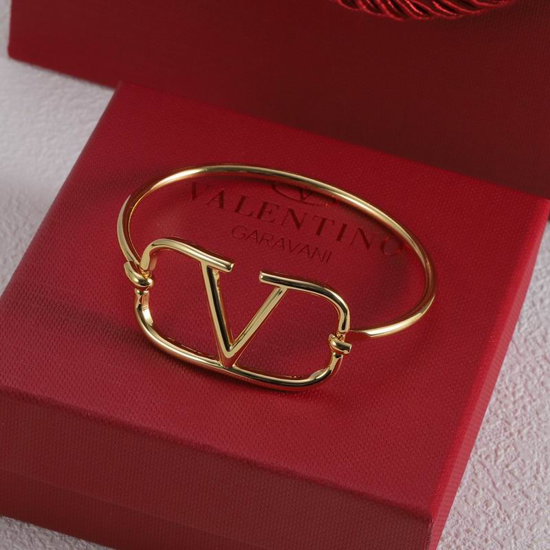 Valentino bracelet 11lyx6 (7)