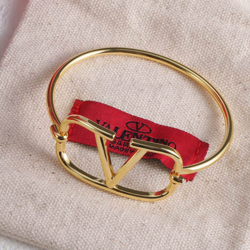 Valentino bracelet 11lyx6 (9)