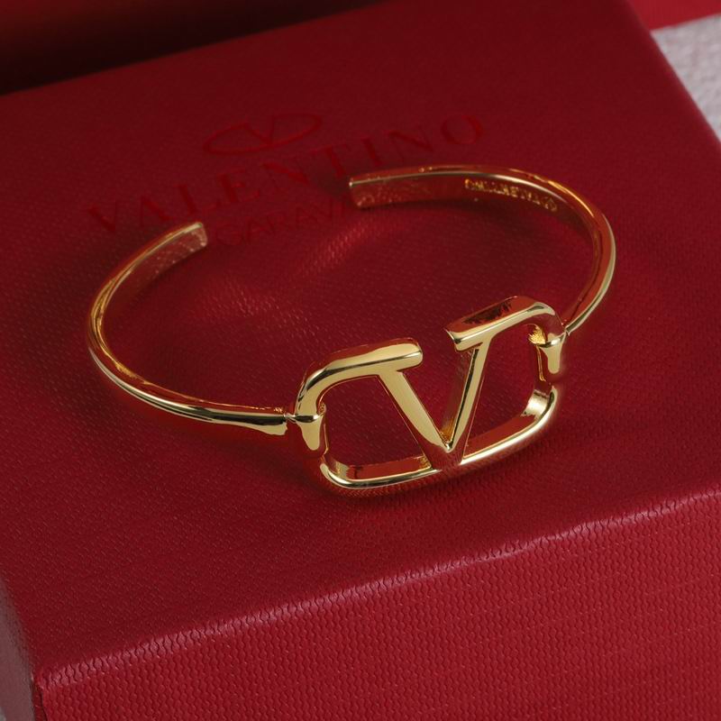 Valentino bracelet 12lyx10 (2)