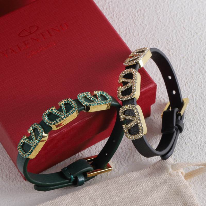 Valentino bracelet 12lyx8   (4)